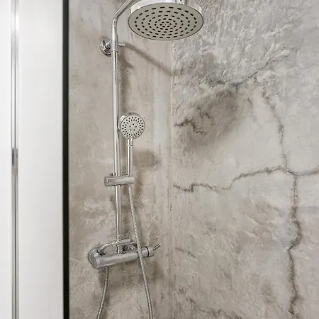 Curva Do 28 | Alfama