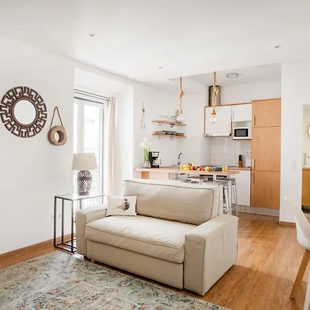 Apartment Curva Do 28, Alfama Lisbon