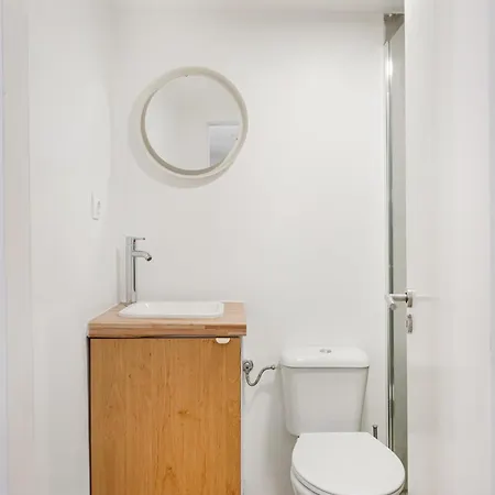 Curva Do 28 | Alfama *