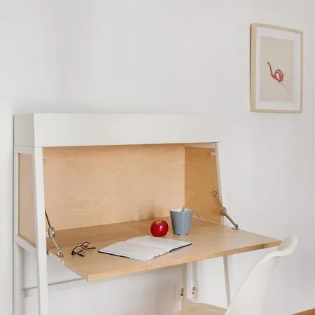 Апартаменти Curva Do 28 | Alfama *